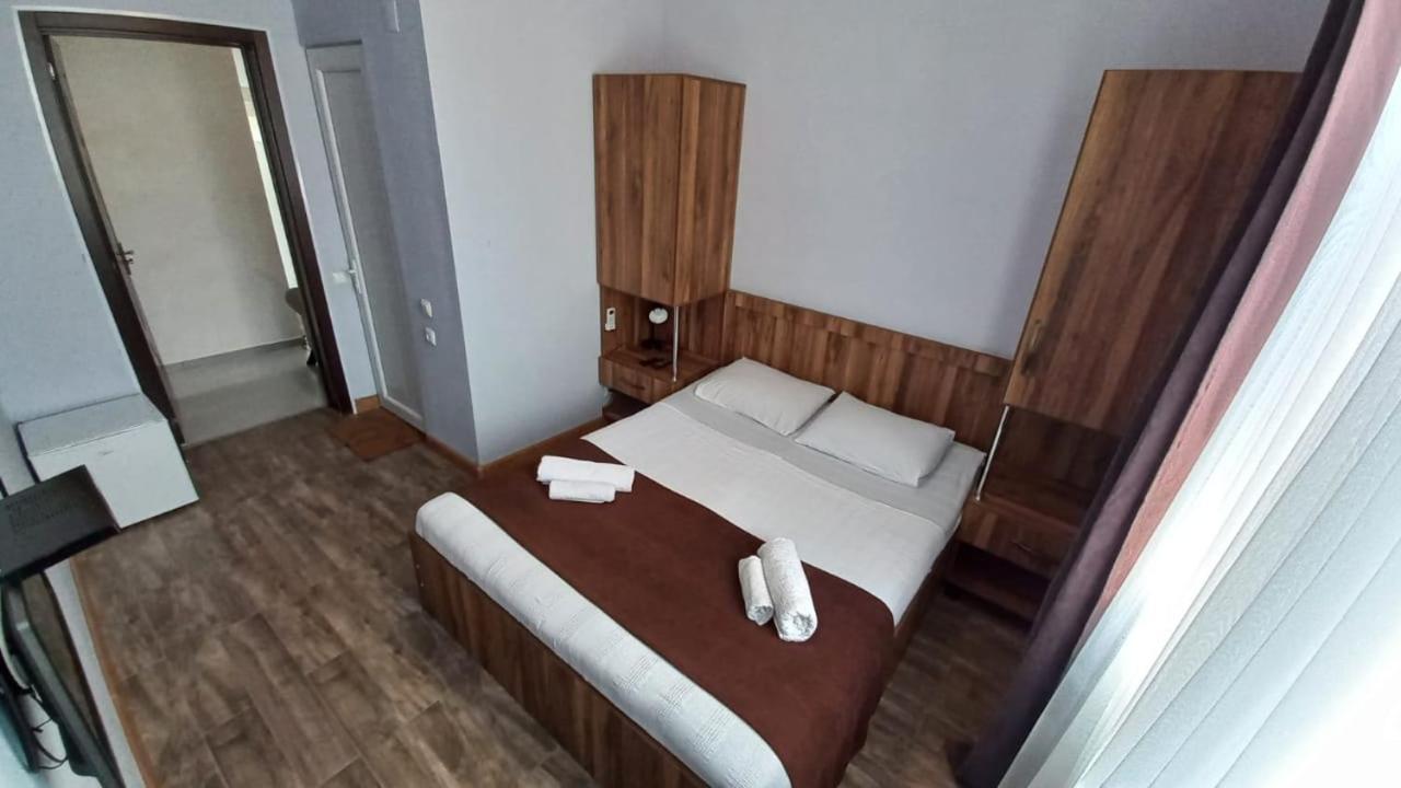 Balu Hotel Kobuleti Kültér fotó