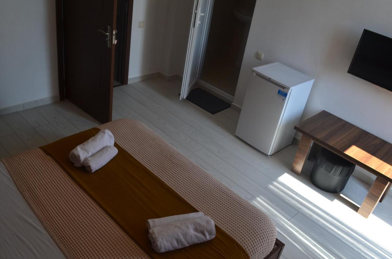 Balu Hotel Kobuleti Kültér fotó