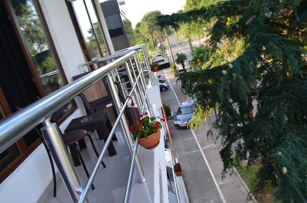 Balu Hotel Kobuleti Kültér fotó