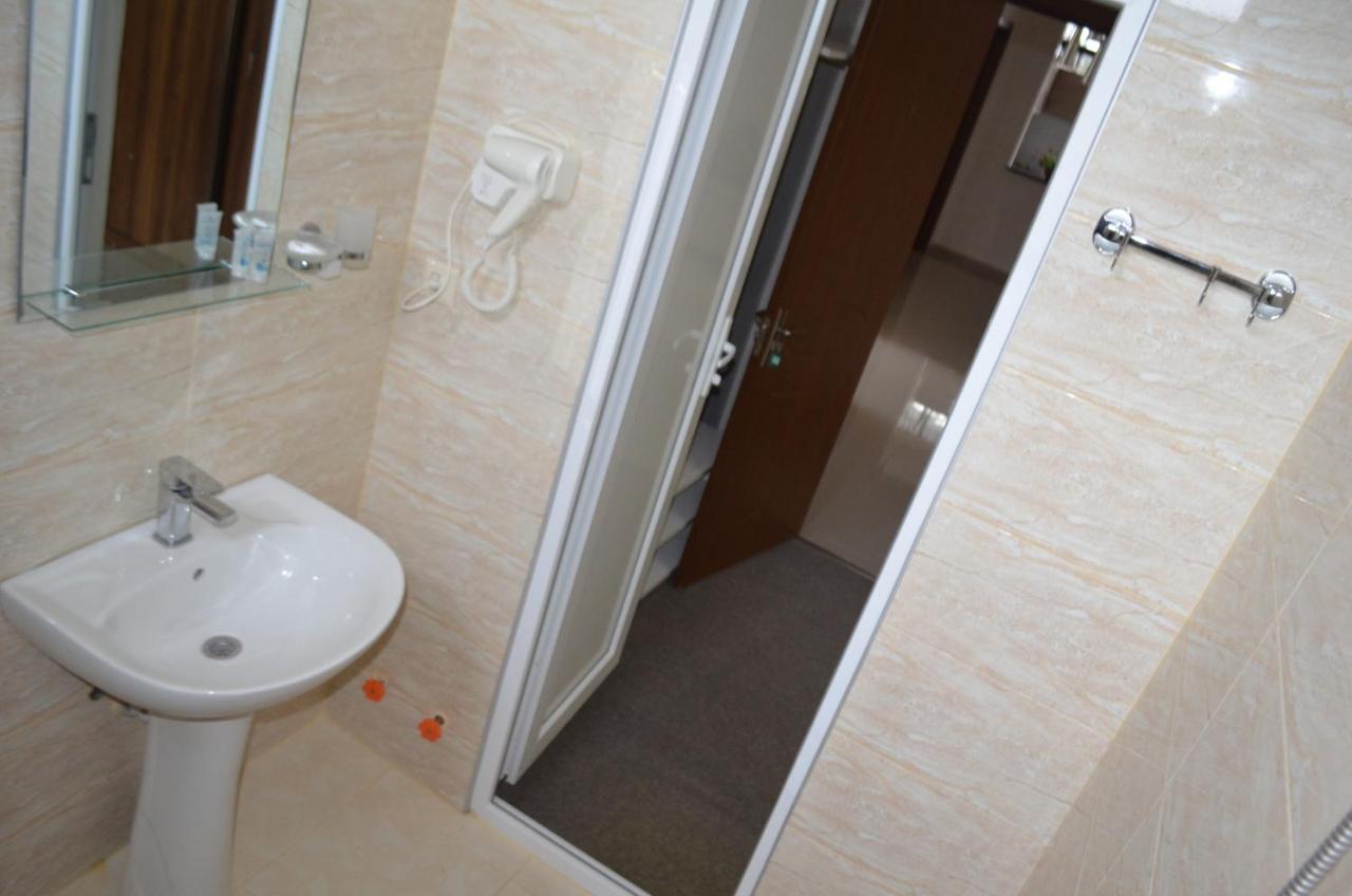 Balu Hotel Kobuleti Kültér fotó