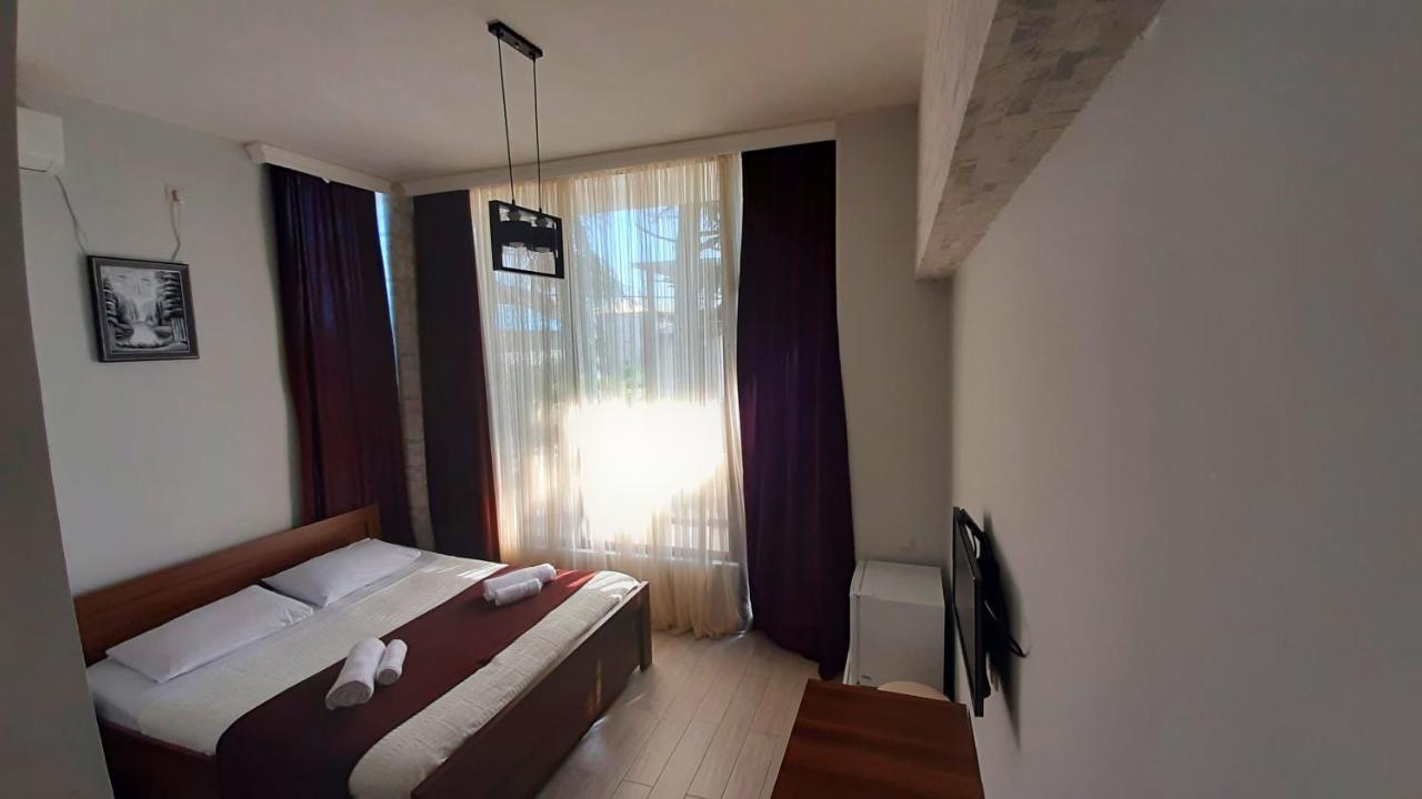 Balu Hotel Kobuleti Kültér fotó